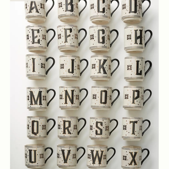 Tiled Margot Monogram Mug Q - Picture 2 of 7